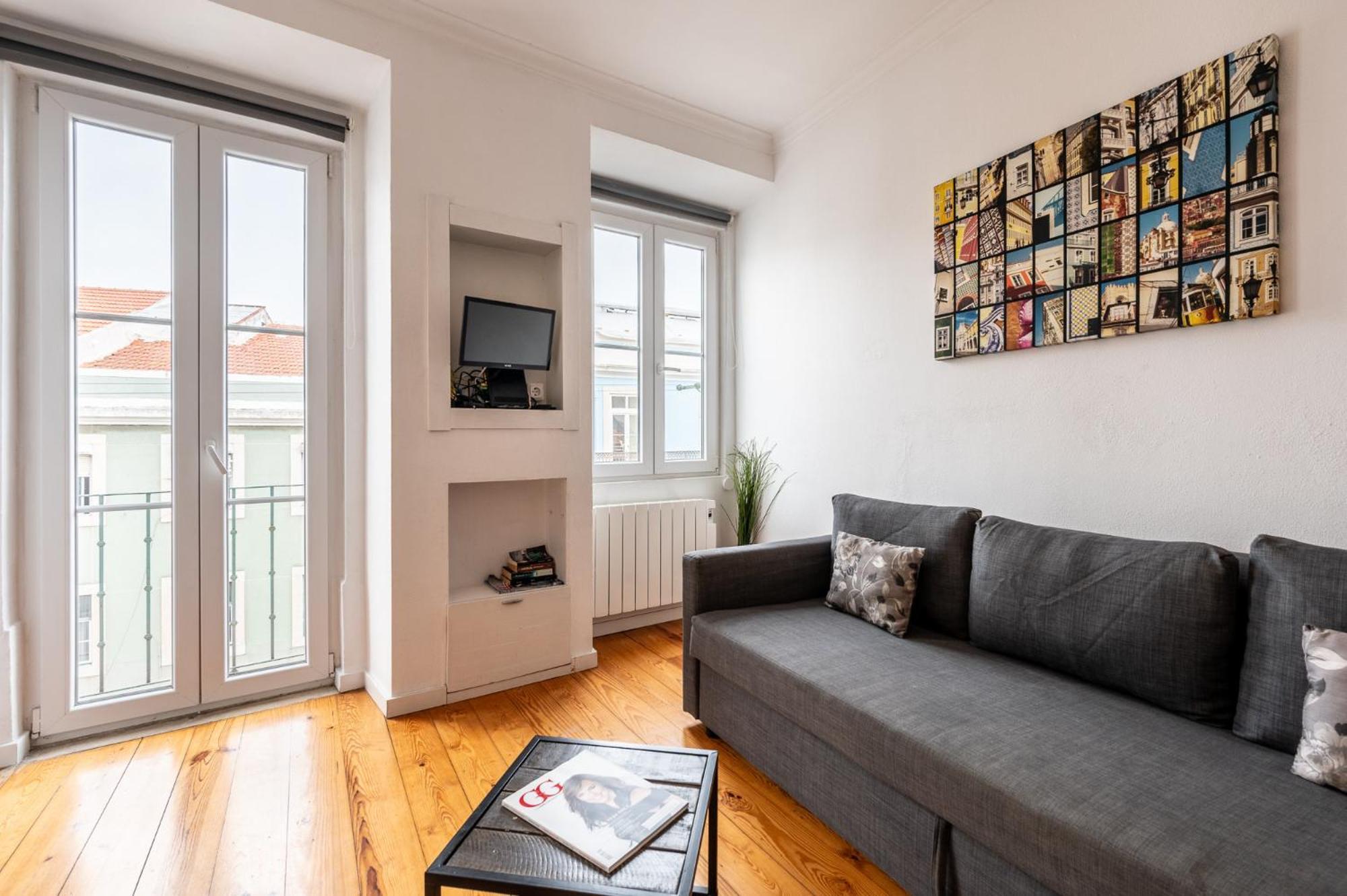 Bmyguest - Lazaro Flat Appartamento